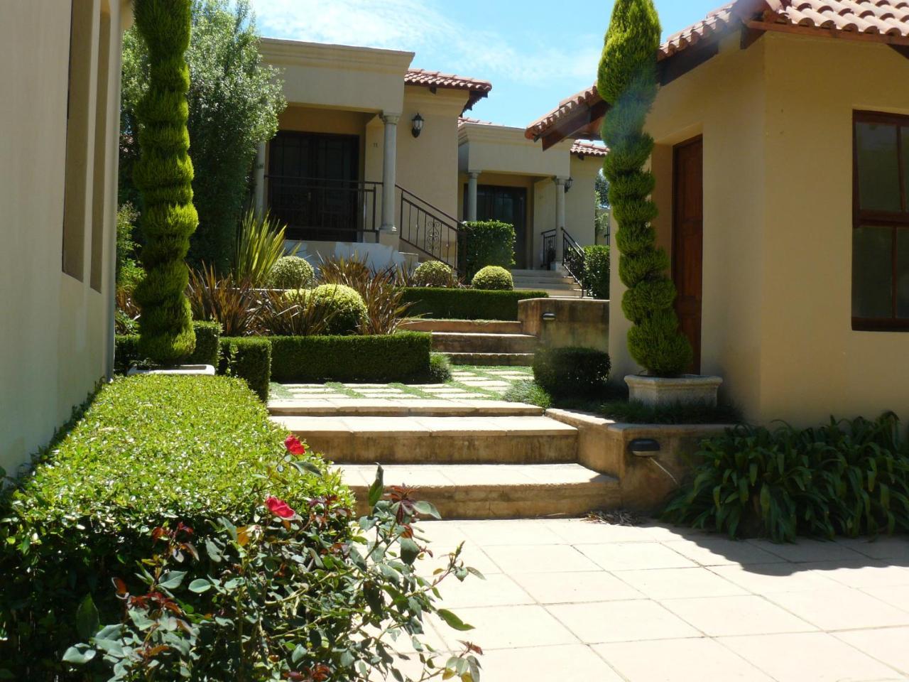 Moon&Sixpence Garden Guest House Muldersdrift Exterior foto